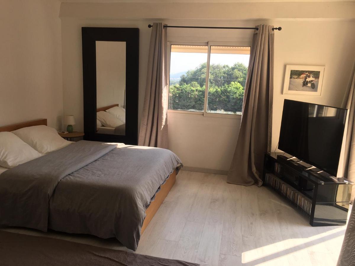 Appartamento Mas Jasmin Rochefort-du-Gard Esterno foto